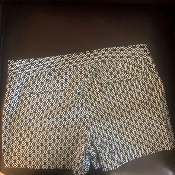 Joe Fresh black and white shorts Sz 10 - Picture 6 of 8